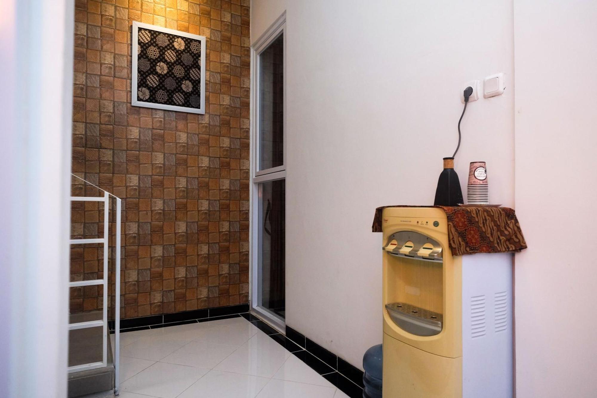 Reddoorz Syariah Near Alun Alun Temanggung Hotel Bagian luar foto
