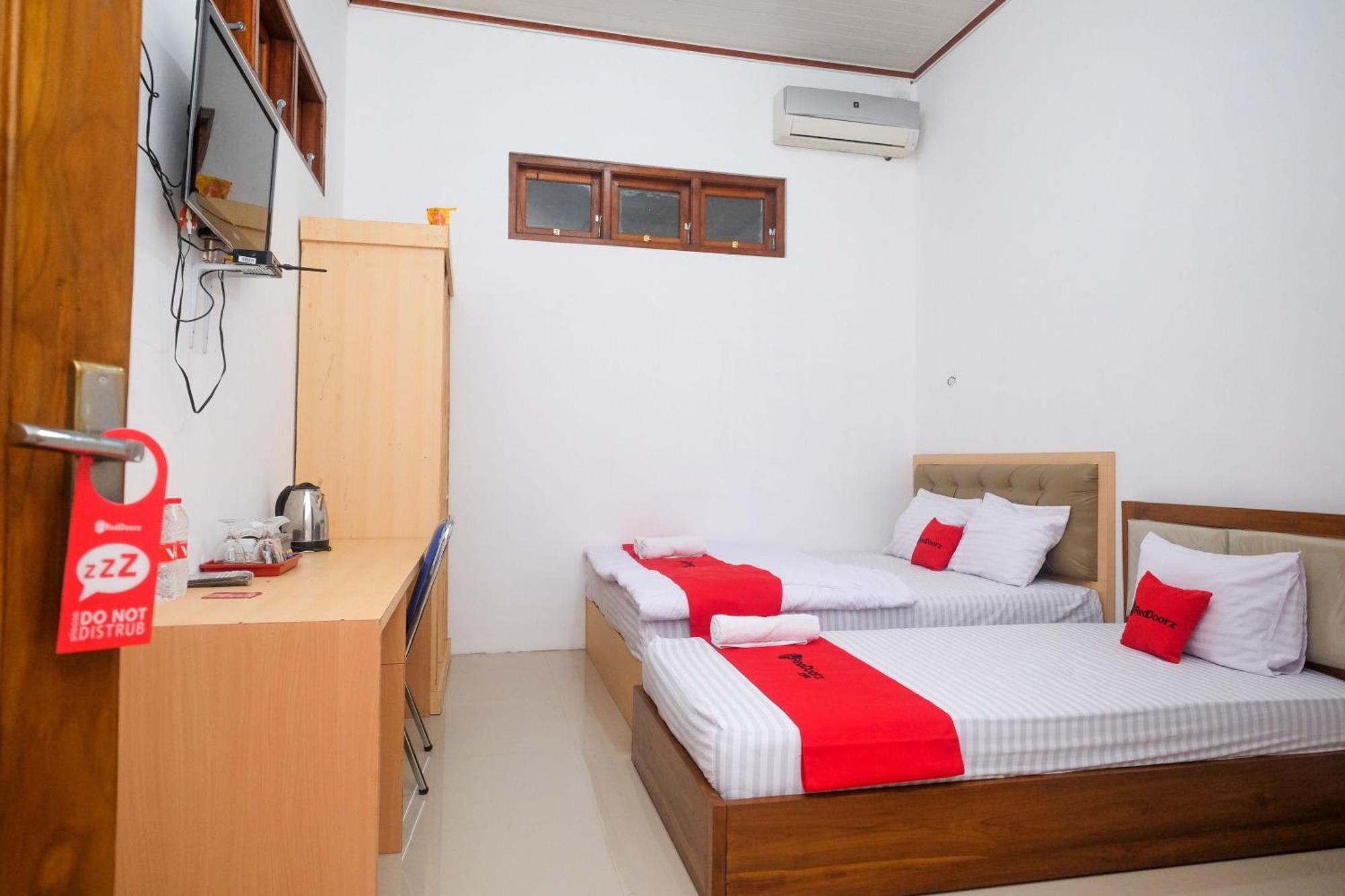 Reddoorz Syariah Near Alun Alun Temanggung Hotel Bagian luar foto